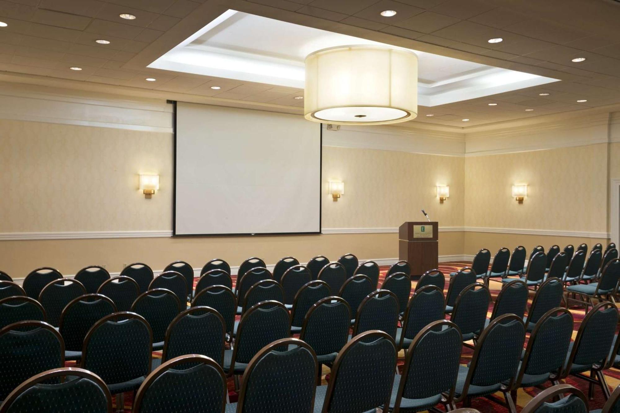 Embassy Suites Cleveland - Бічвуд Екстер'єр фото
